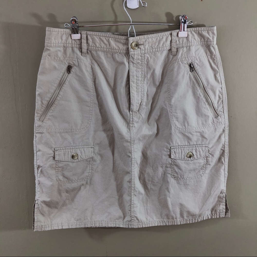 Columbia Tan Cargo Skirt - Size 14
